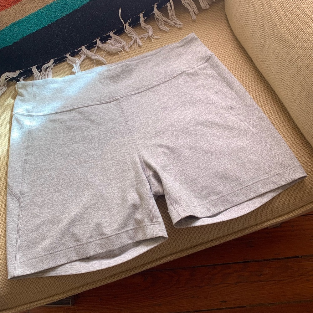 Outdoor Voices Warmup 5” short